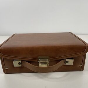 Vintage 18 Cassette Tape Travel Carrying Suitcase With Handle Faux Brown Leather